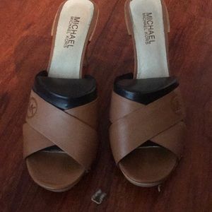 NWOT Michael Kors heels . Great condition!